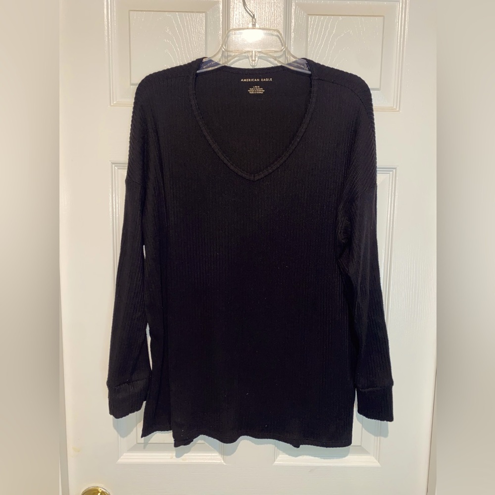 American Eagle Soft Black Shirt.    Size L